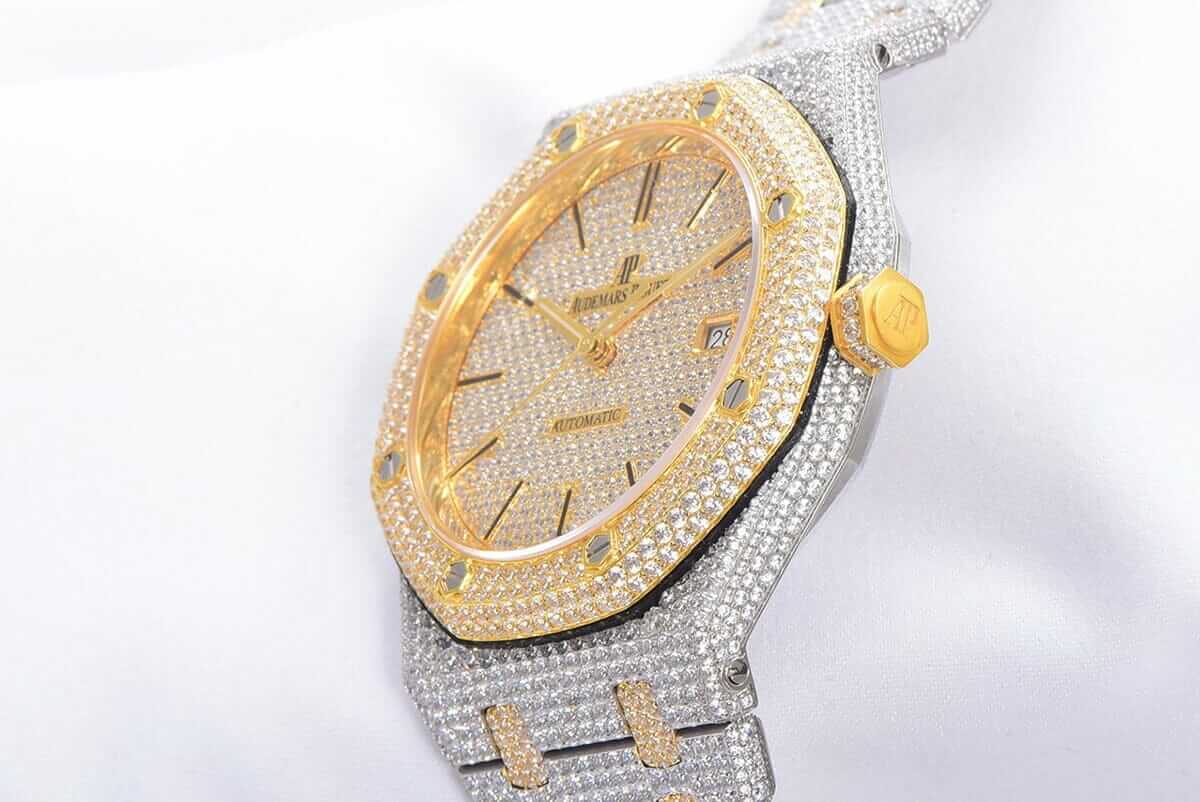 Royal Oak 41mm 15400 Iced Out Steel Yellow Gold Inspired white background