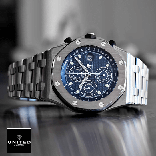 Audemars Piguet Blue Dial 26237ST.OO_.1000ST.01 Stainless Steel Inspired crown / push button