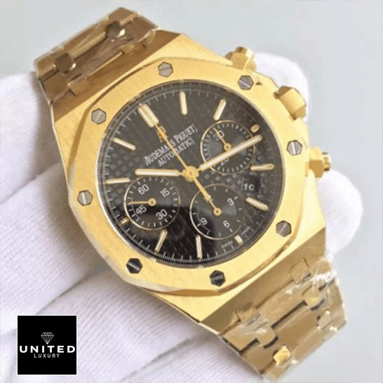 Audemars Piguet Royal Oak Black Dial Inspired on the white glove hand