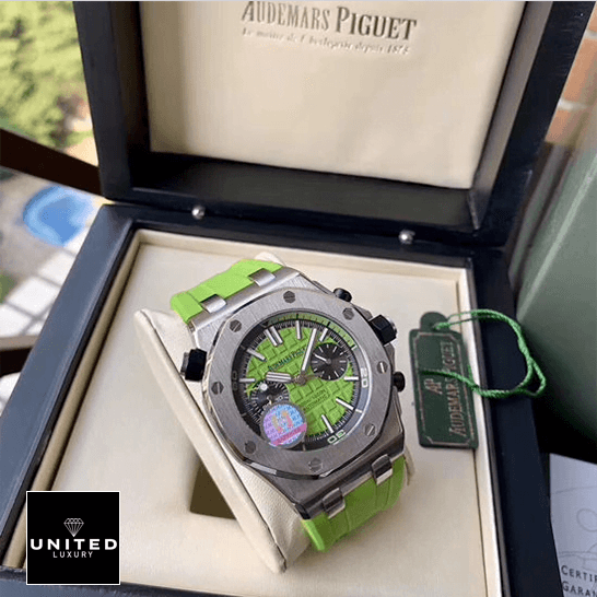 audemars_piguet_royal_oak_offshore_man_left