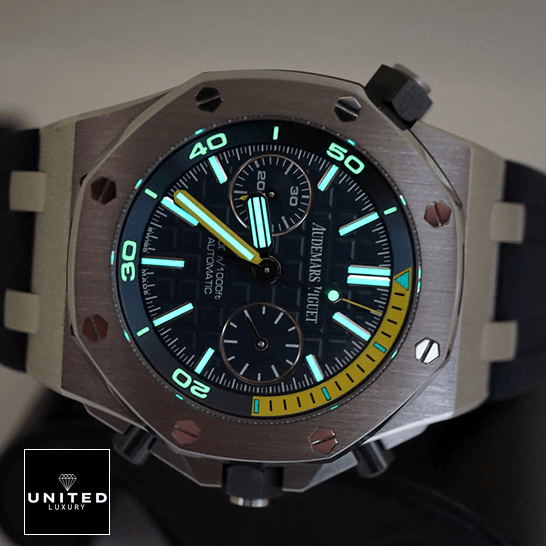 audemarspiguet-royaloakoffshore-26703ST.OO_.A027CA.01-replica-rightside