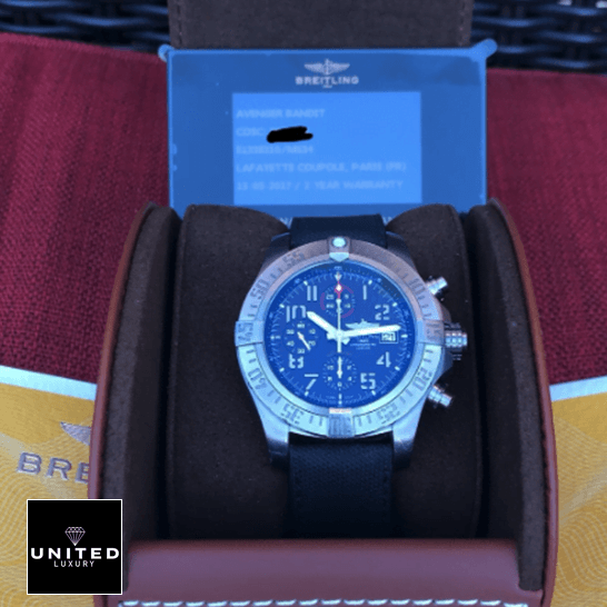 breitling-avenger-E13383101M2W1-replica-45mm