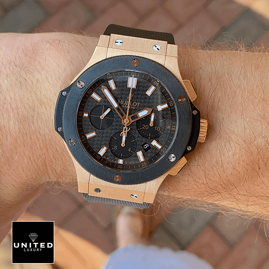 Hublot Big Bang 301.PM_.1780.RXasda Gold Case Black Dial Inspired on the man wrist