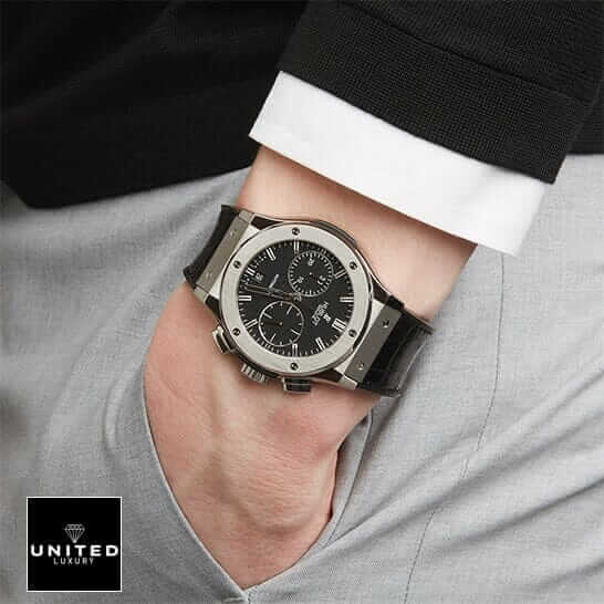 Hublot Classic Fusion Black Dial Leather Black Bracelet Inspired on the man wrist