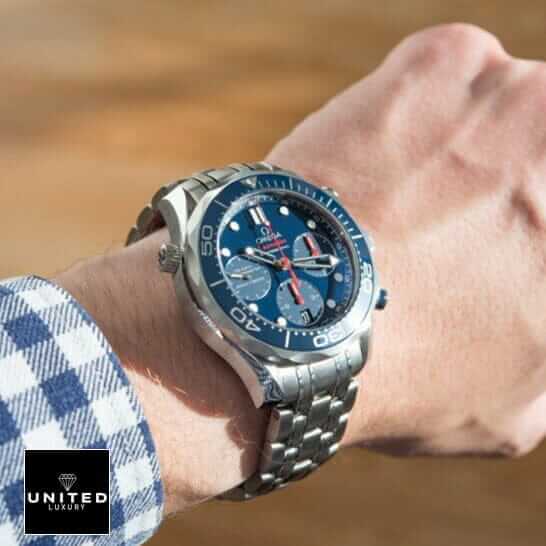 Omega Seamaster Blue Dial 300m Stainless Steel Bracelet Inspired on the man wrist