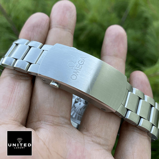 Omega Oyster Stainless Steel Inspired closed clasp on the hand