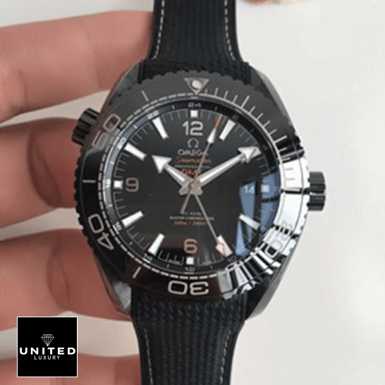 Omega Seamaster 215.92.46.22.01 Black Dial Rubber Bracelet Inspired on the hand