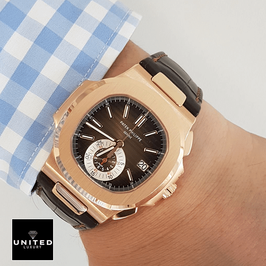 patek_philippe_nautilus_rose_gold_5980R_001_replica_man_unitedluxurynet-3