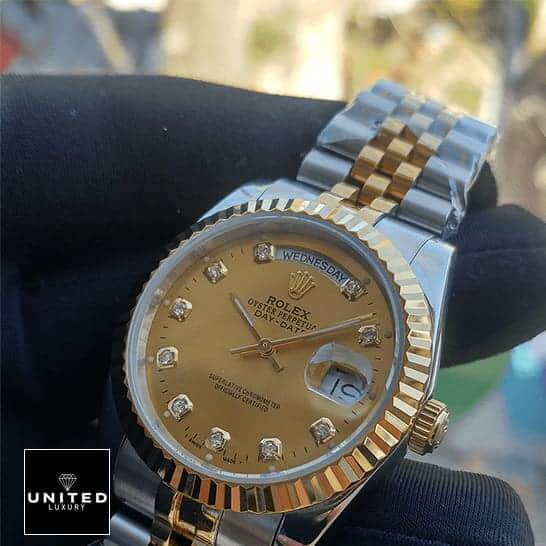 Rolex Day-Date 128238 MOP Gold Bezel Inspired on the hand