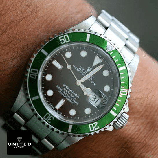 Rolex Submariner Date Kermit Black Dial 16610LV MK2 Inspired on his arm