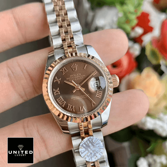 Rolex 276271 Datejust Roman Everose Gold Inspired flowers background