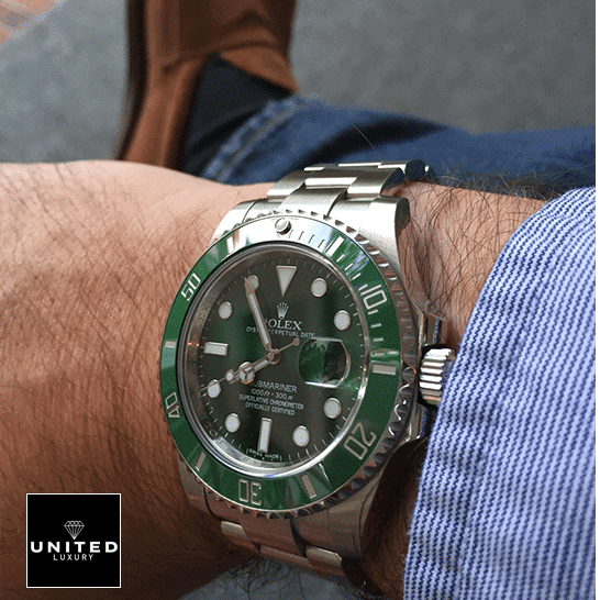 Rolex Submariner Hulk 116610LV Green Dial S.Steel Oyster Inspired on his arm